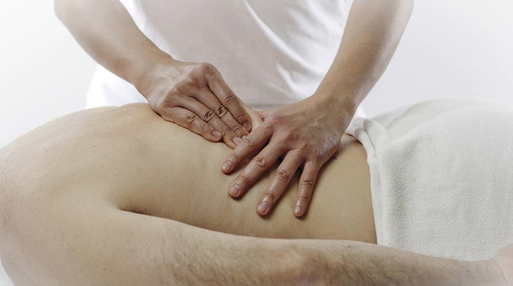 Relaxing full body massage and stretching for men in a professional studio near Dulles airport, Virginia